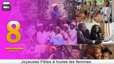 Joyeuses Fêtes à toutes les femmes (Société) Joyeuses Fêtes à toutes les femmes (Société)