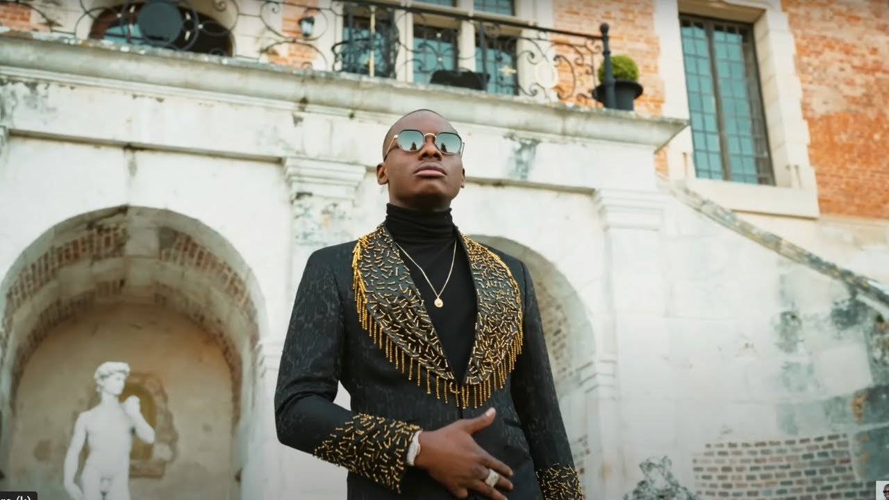 Sidiki Diabaté - La Femme Du Boss (Clip) Sidiki Diabaté - La Femme Du Boss (Clip)